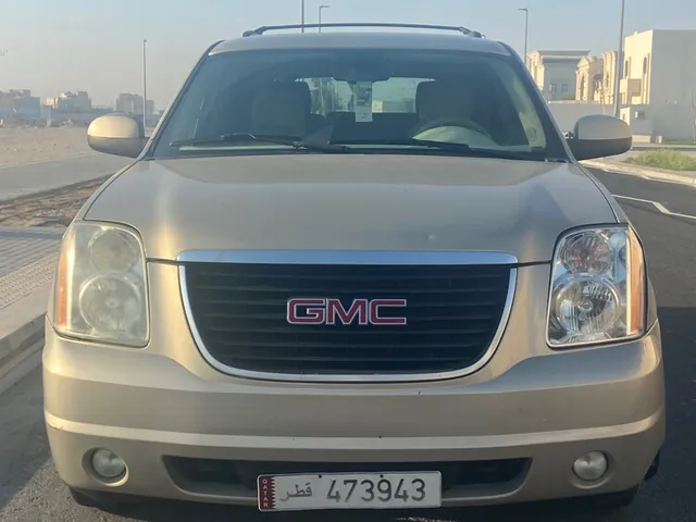 Photo of 2011 GMC Yukon SLT