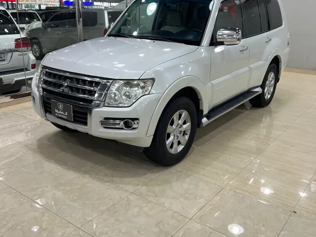 Photo of 2018 Mitsubishi Pajero GLS