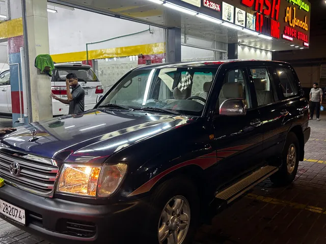 Photo of 2005 Toyota Land Cruiser GX