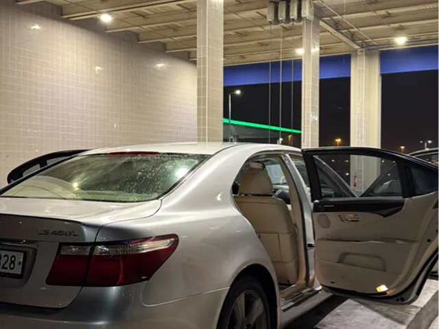 Photo of 2009 Lexus LS 460 L