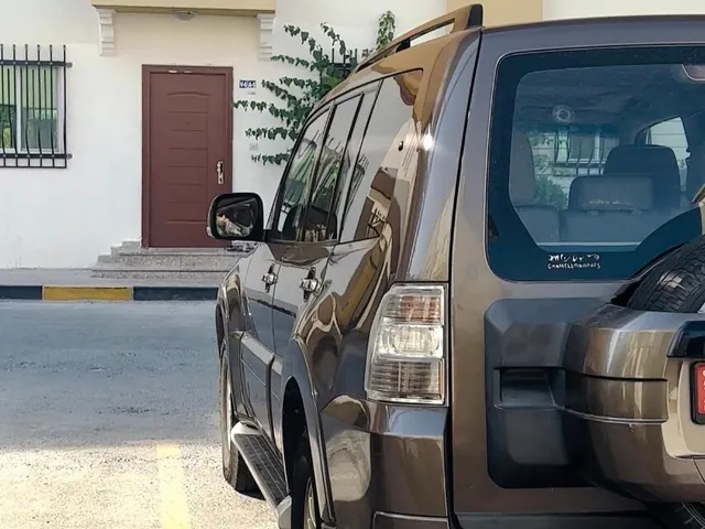صورة 2014 ميتسوبيشي باجيرو 3.5