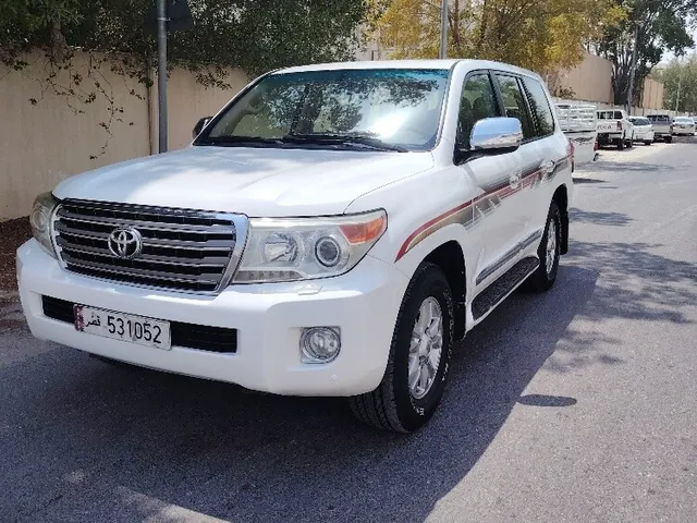 Photo of 2013 Toyota Land Cruiser GXR