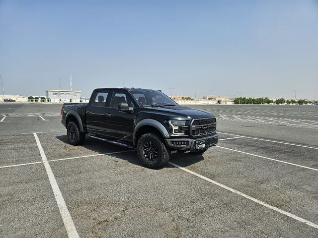 صورة 2018 فورد F-150 SVT رابتر
