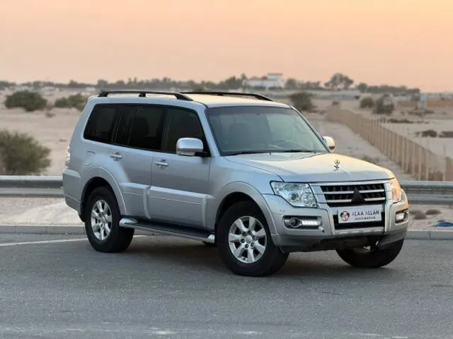 صورة 2016 ميتسوبيشي باجيرو GLS