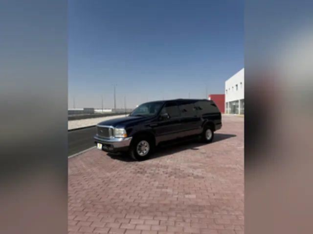 Photo of 2002 Ford Excursion
