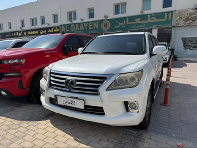 صورة 2013 لكزس LX 570