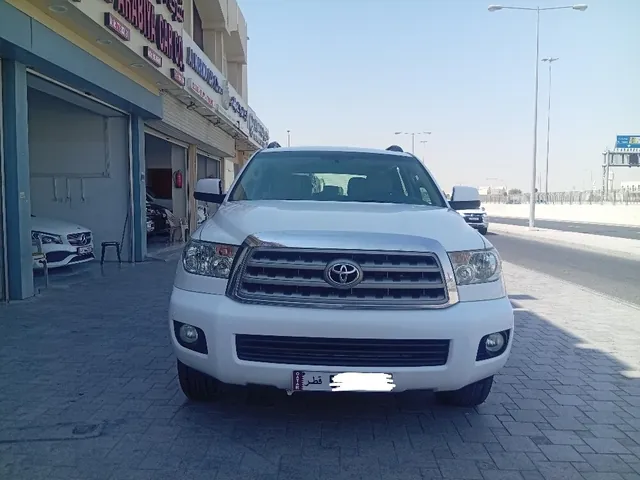 صورة 2015 تويوتا سيكويا