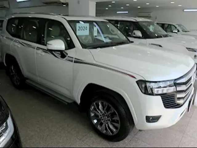 Photo of 2024 Toyota Land Cruiser GXR