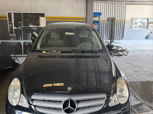 Photo of 2007 Mercedes-Benz R 350