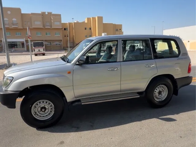 صورة 1999 تويوتا لاند كروزر GX
