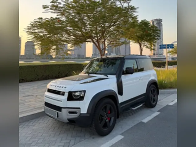 Photo of 2021 Land Rover Defender 90 HSE