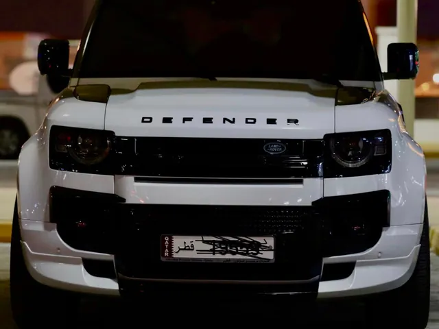 صورة 2021 لاند روفر ديفندر 110 X