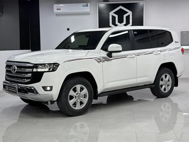 Photo of 2022 Toyota Land Cruiser GXR
