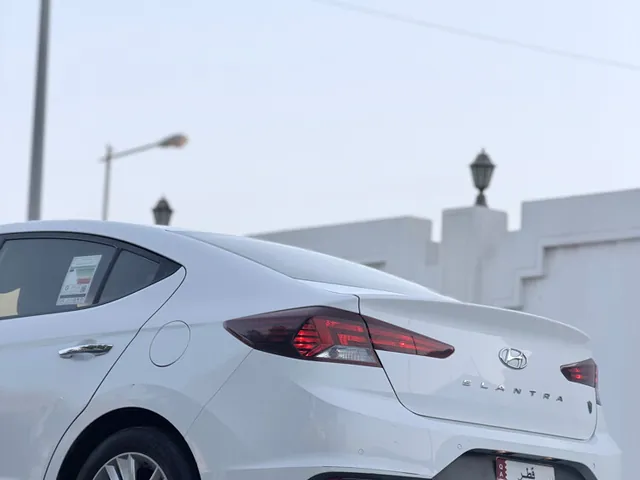 Photo of 2019 Hyundai Elantra