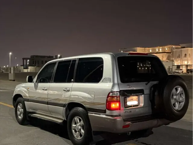 Photo of 2002 Toyota Land Cruiser GXR