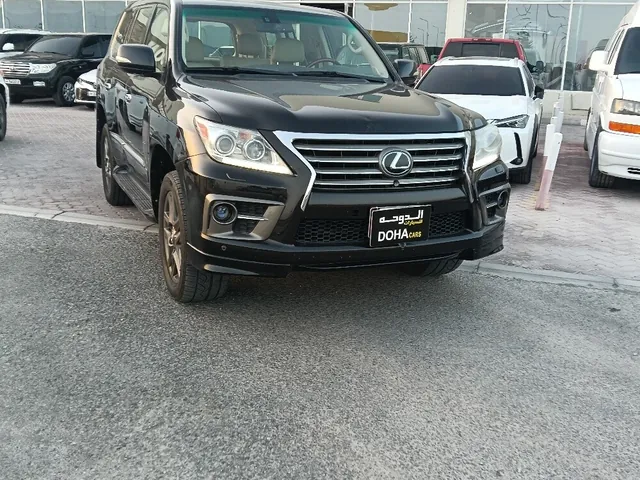 صورة 2012 لكزس LX 570