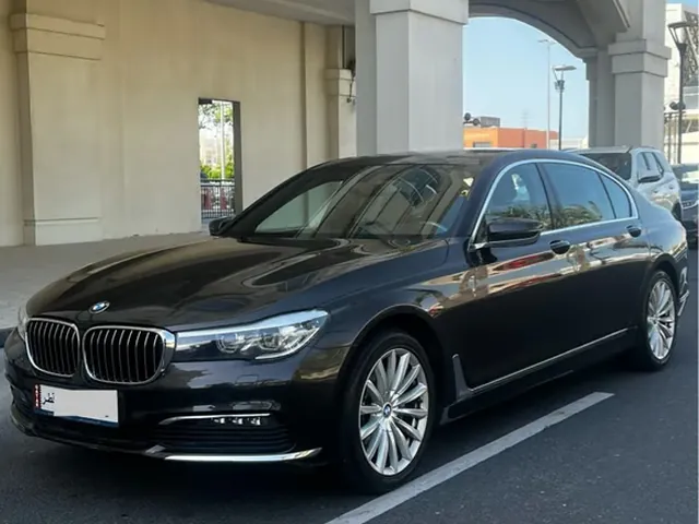 صورة 2019 بي إم دبليو الفئة السابعة 730Li