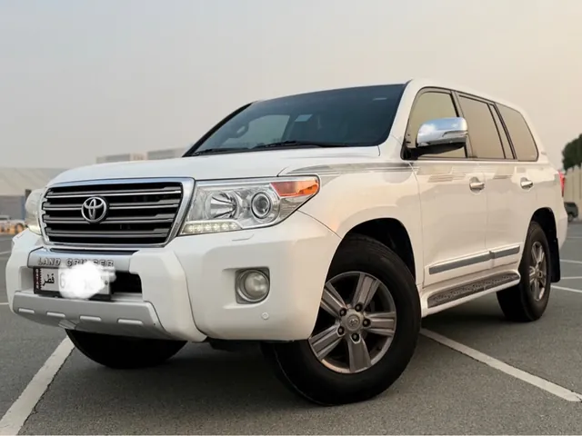 Photo of 2015 Toyota Land Cruiser GXR