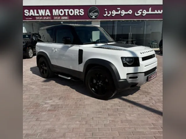 صورة 2021 لاند روفر ديفندر 90 HSE