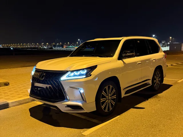 Photo of 2016 Lexus LX 570 S