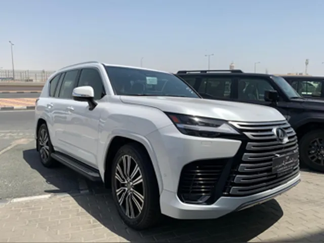 صورة 2025 لكزس LX 700h