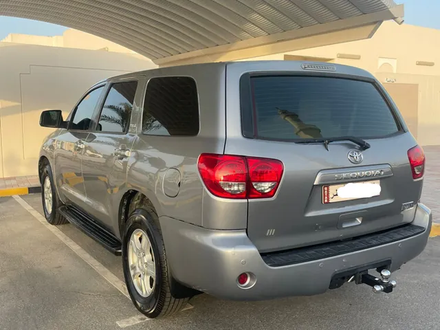 Photo of 2012 Toyota Sequoia Limited