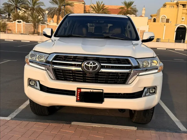 Photo of 2018 Toyota Land Cruiser VXR