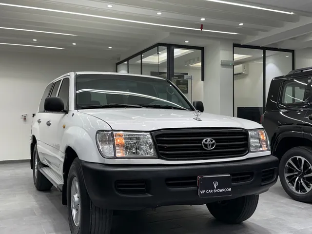 Photo of 2002 Toyota Land Cruiser