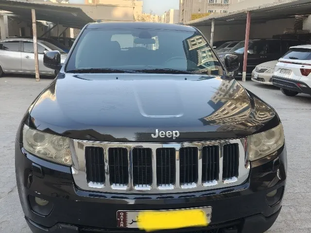 Photo of 2013 Jeep Grand Cherokee Laredo