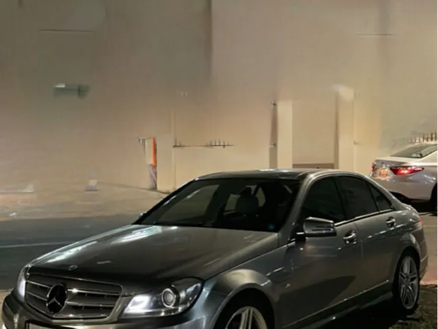 Photo of 2012 Mercedes-Benz C 200