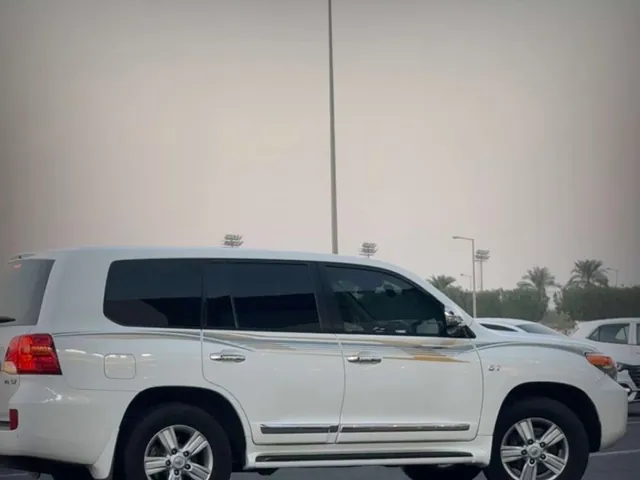 Photo of 2012 Toyota Land Cruiser VXR