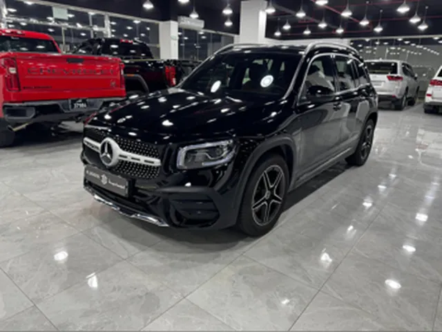 Photo of 2023 Mercedes-Benz GLB 250