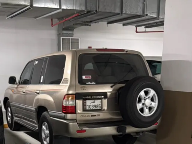 Photo of 2004 Toyota Land Cruiser GXR