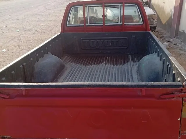 Photo of 1992 Toyota Hilux