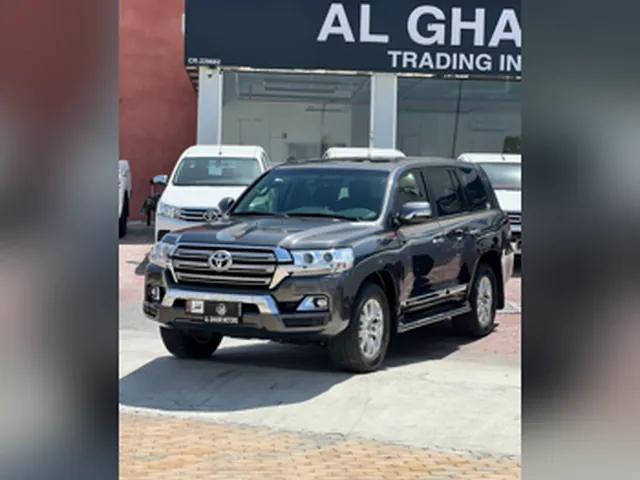 صورة 2018 تويوتا لاند كروزر GXR
