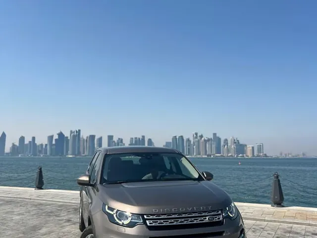 صورة 2015 لاند روفر ديسكفري سبورت HSE