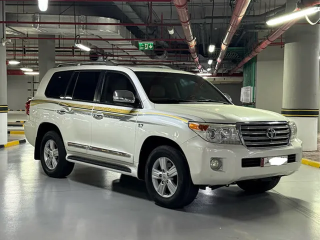 Photo of 2013 Toyota Land Cruiser VXR