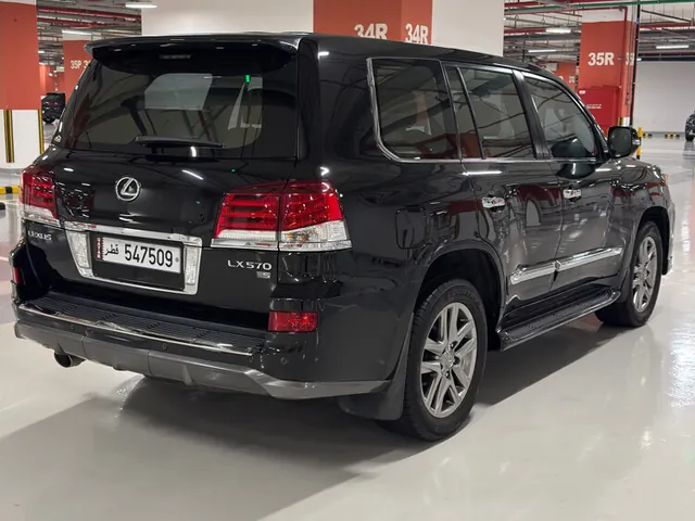 Photo of 2014 Lexus LX 570