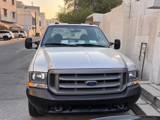 صورة 2004 فورد F-350