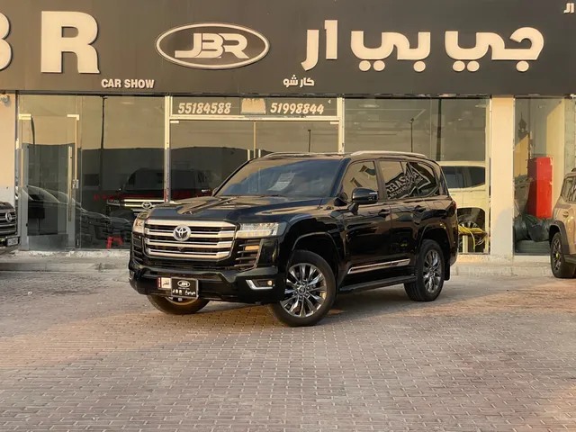 Photo of 2023 Toyota Land Cruiser GXR