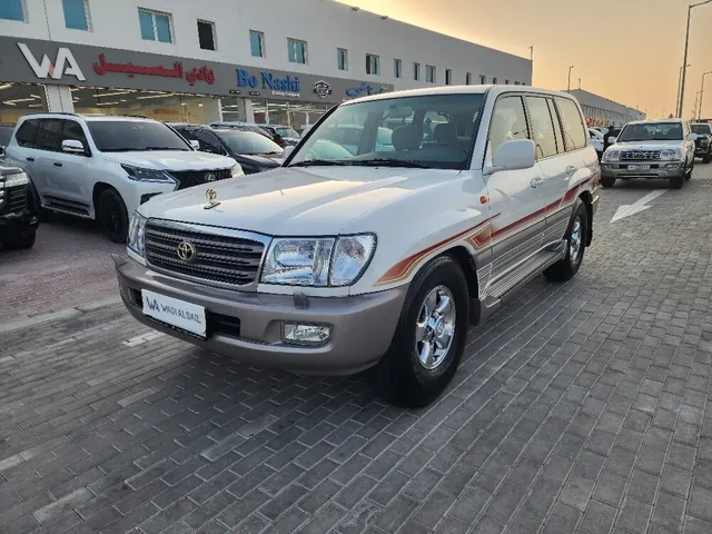 Photo of 2004 Toyota Land Cruiser GXR
