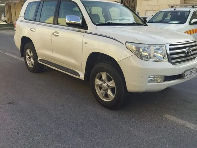 Photo of 2011 Toyota Land Cruiser VXR