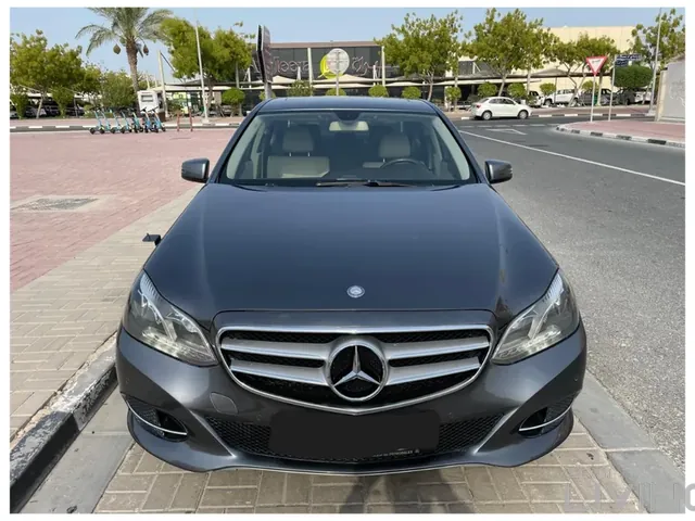 صورة 2016 مرسيدس-بنز E 200