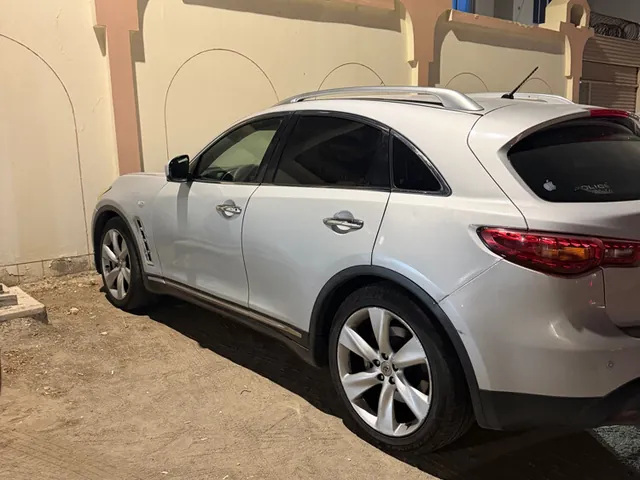 Photo of 2010 Infiniti Q50 S