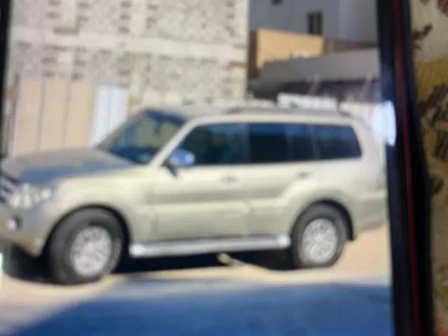 صورة 2013 ميتسوبيشي باجيرو 3.5