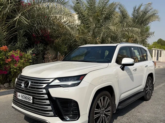 Photo of 2025 Lexus LX 600 Luxury