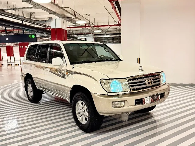 Photo of 2004 Toyota Land Cruiser LX