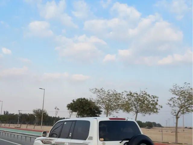 Photo of 2006 Toyota Land Cruiser GX