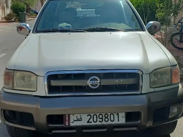 صورة 2000 نيسان باثفايندر SV