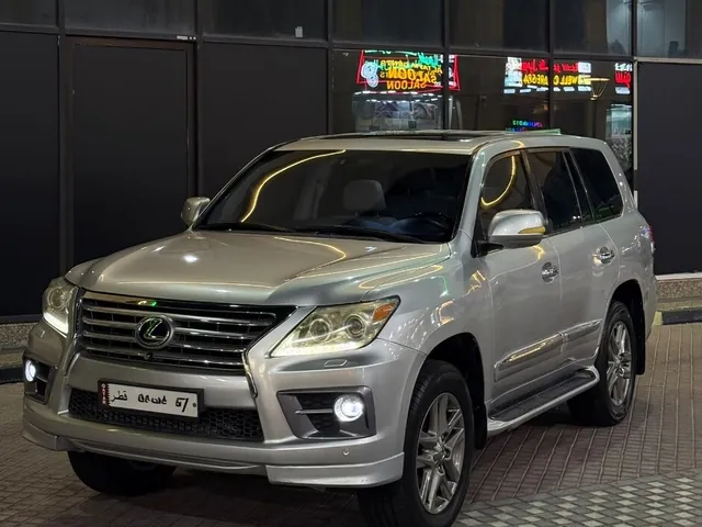 Photo of 2010 Lexus LX 570 Platinum